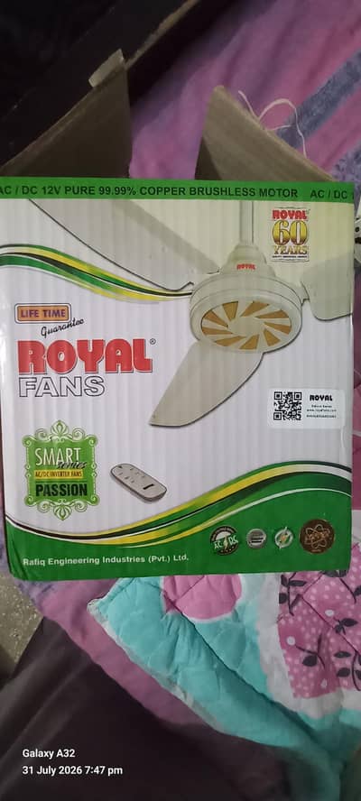 Royal ceiling fan AC/DC 12 volt