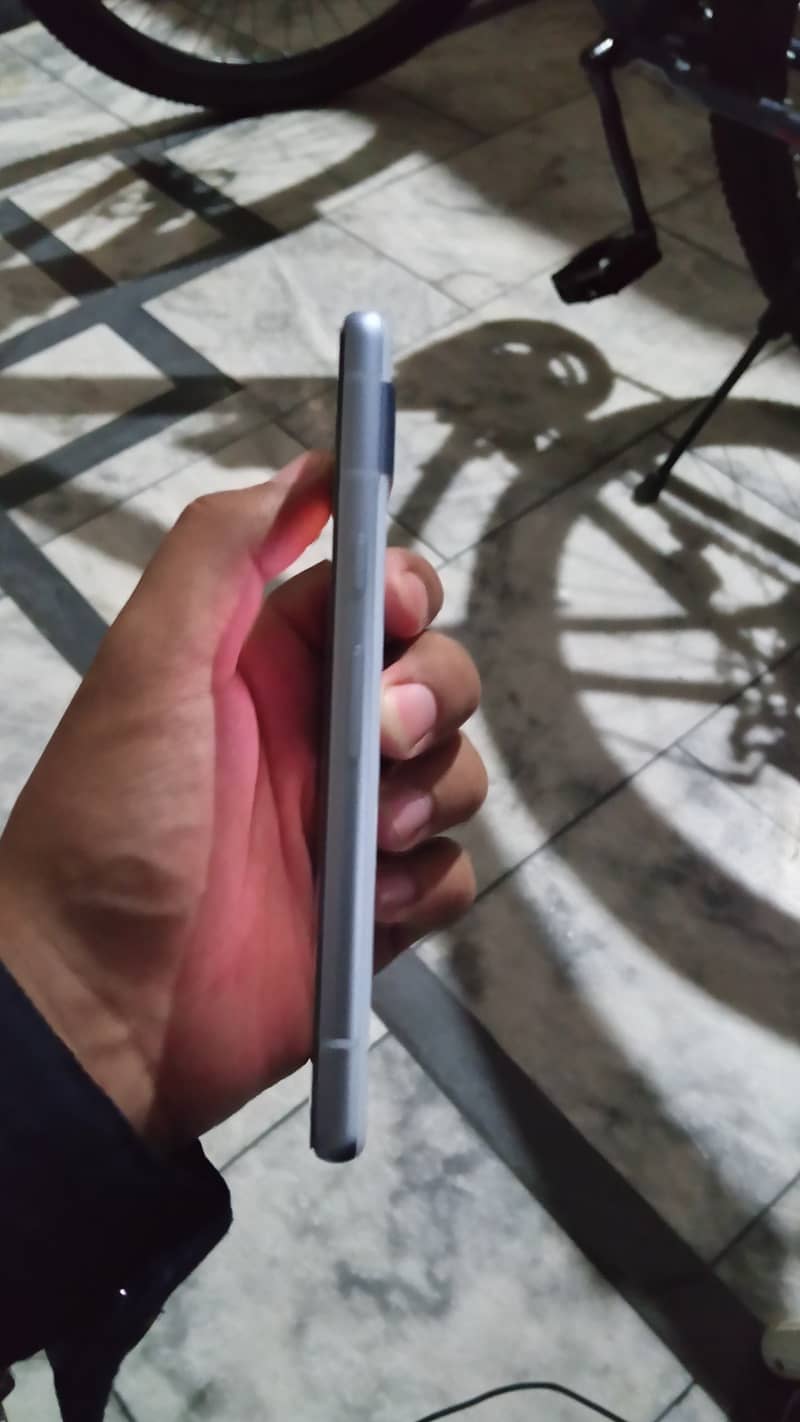 Google Pixel 7a 1