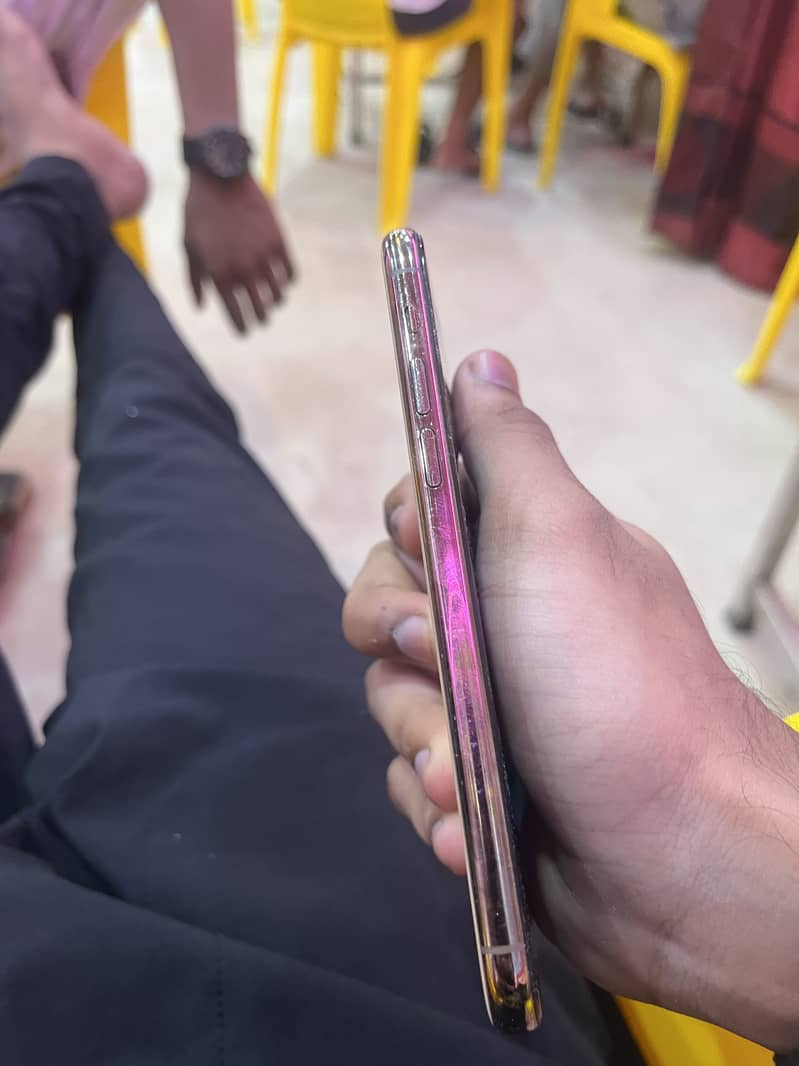 Apple iPhone 11 Pro 0