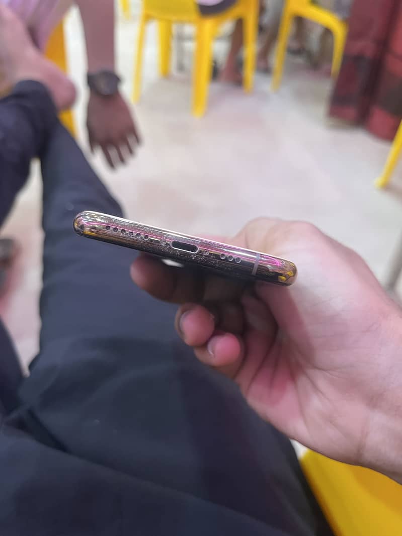 Apple iPhone 11 Pro 3