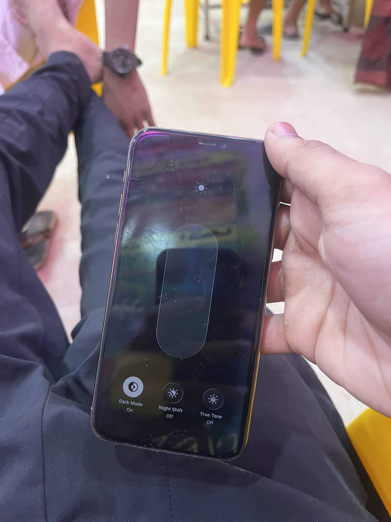 Apple iPhone 11 Pro 6