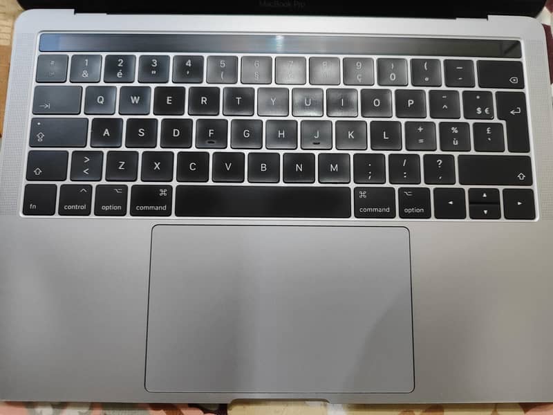 MacBook pro 1