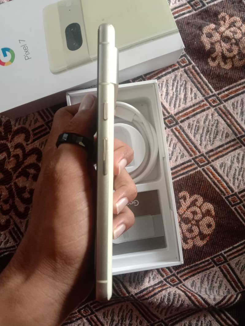 Google Pixel 7 2