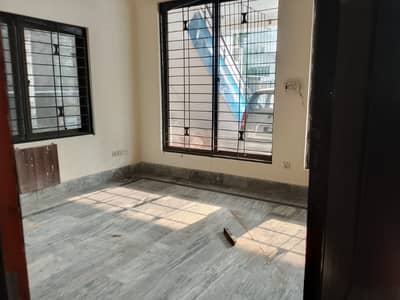 4 Marla 1st Floor Portion For Rent For Becholers&Family Near College Road
