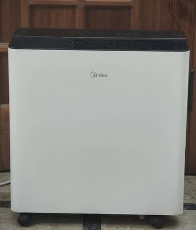 Midea smart 50 Pint / 25 liter Dehumidifier
