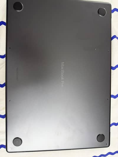 macbook pro 16 inch