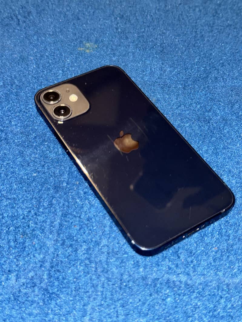 Apple iPhone 12 mini 0