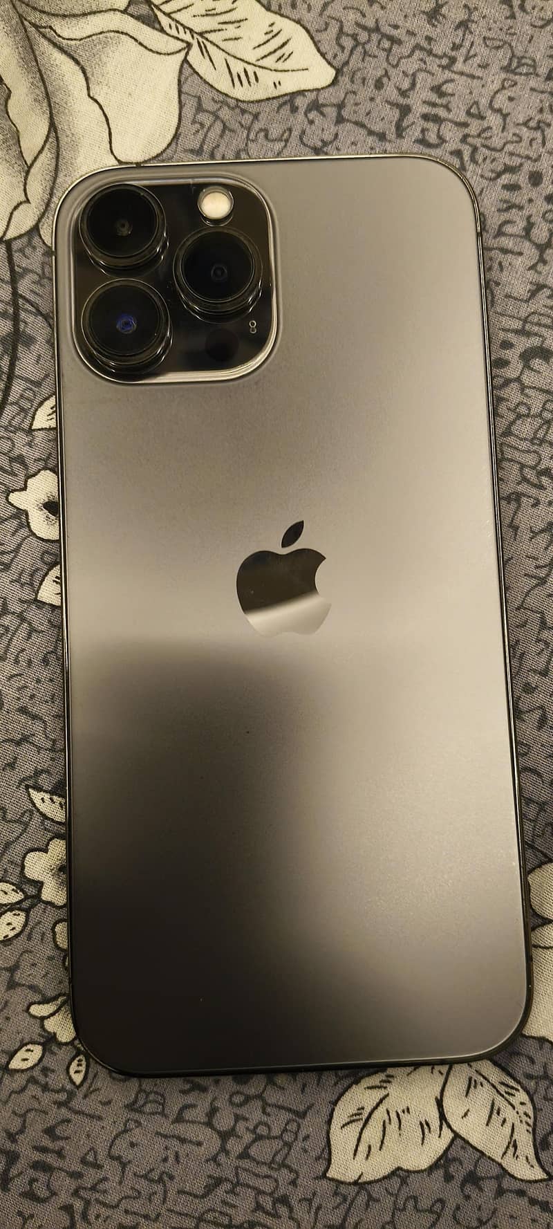 Apple iPhone 13 Pro Max 3