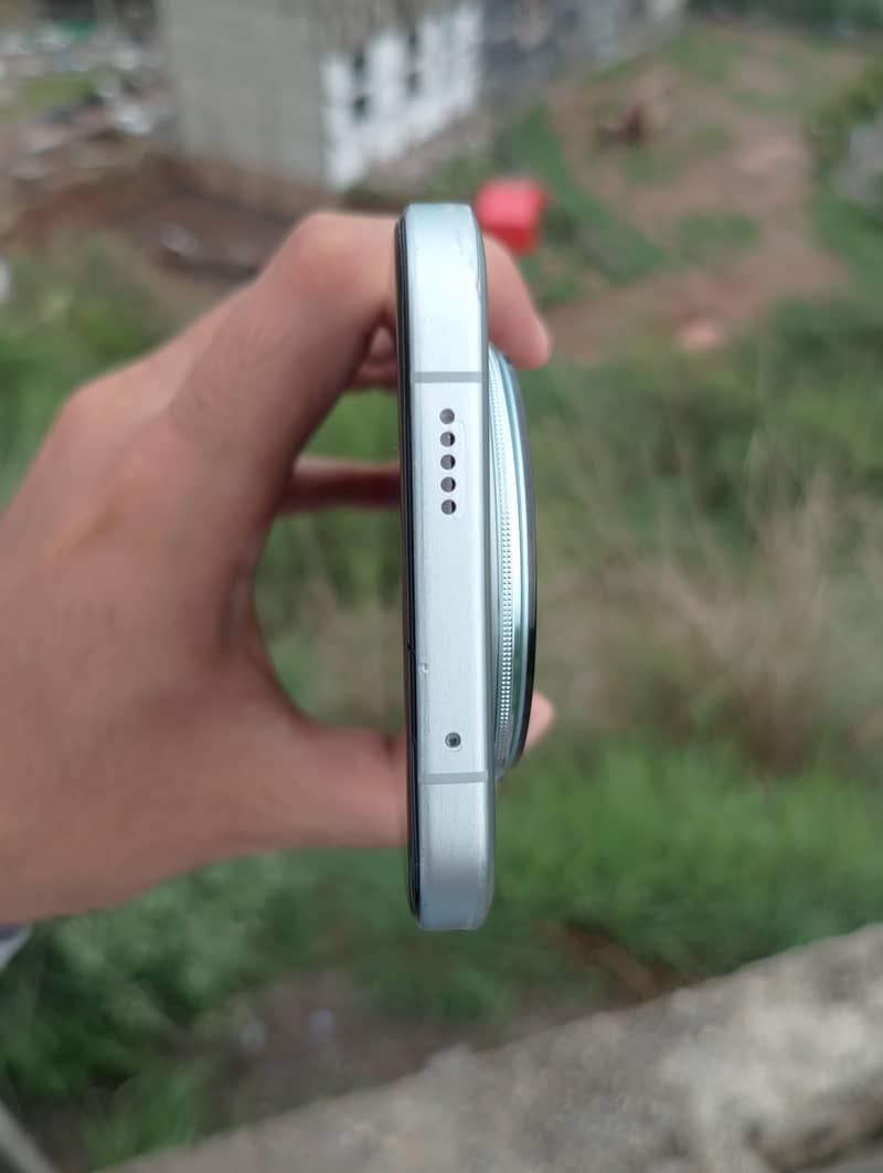 Honor Magic 8 Pro 4