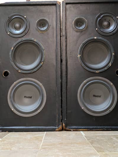 4 Speaker sell Only 30000