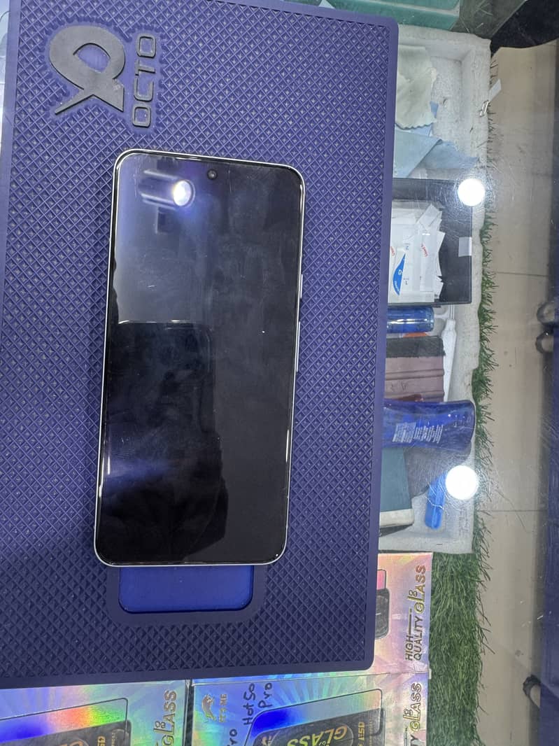Google Pixel 8 1