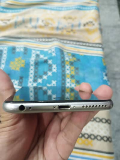 Apple iPhone 6S Plus