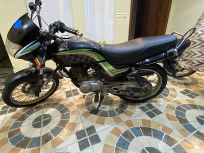 Honda CG 125 Deluxe 2012