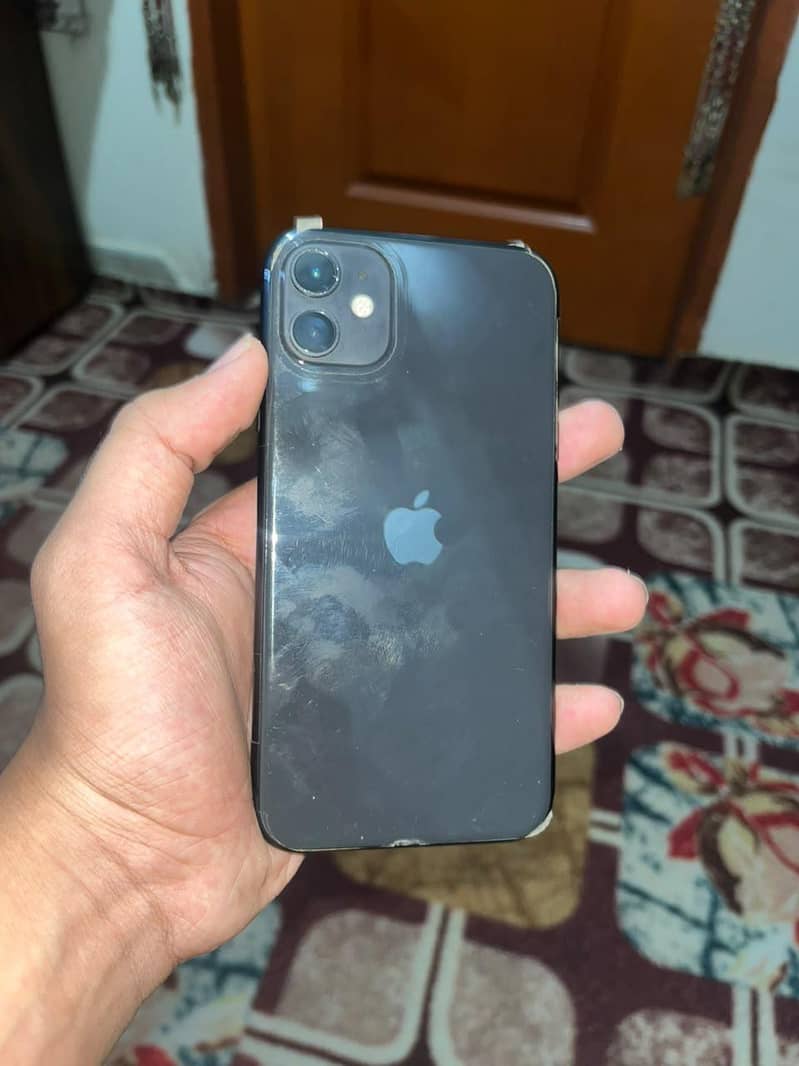 Apple iPhone 11 0