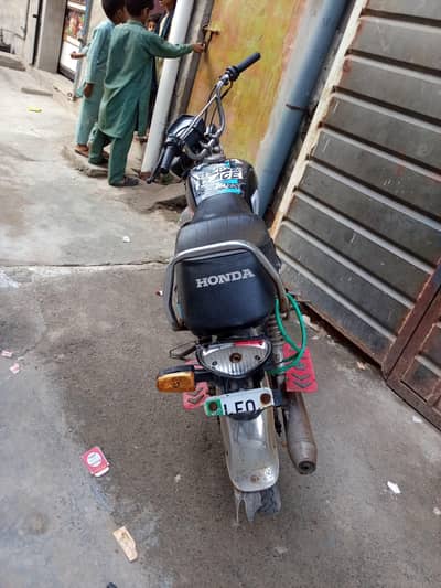 Title: Honda CD 70 For Sale | Good Condition | Lahore | Rs. 35,000
