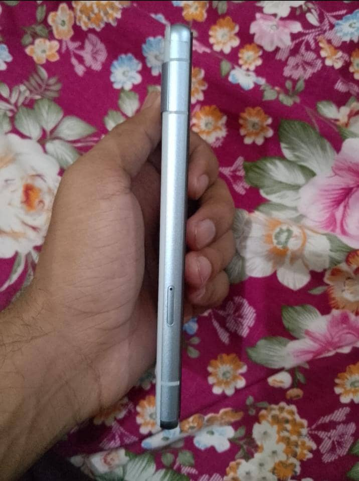 Google Pixel 7a 1