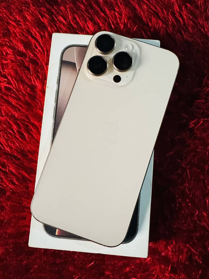 iPhone 16 Pro Max 0