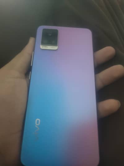 Vivo V20