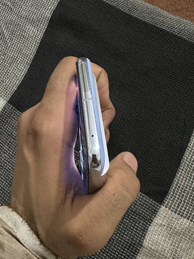 Google Pixel 8 Pro 3