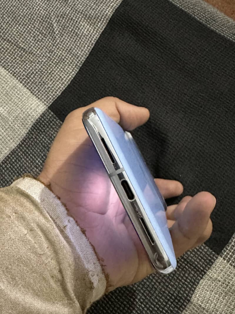 Google Pixel 8 Pro 4