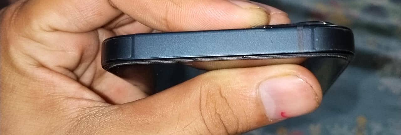 Apple iPhone 13 3