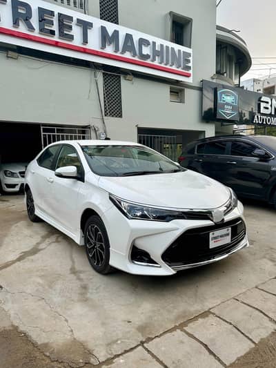 Toyota Corolla Altis 2025