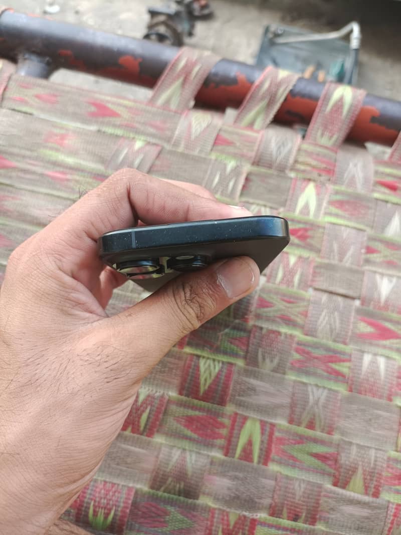 Iphone 16 pro 0