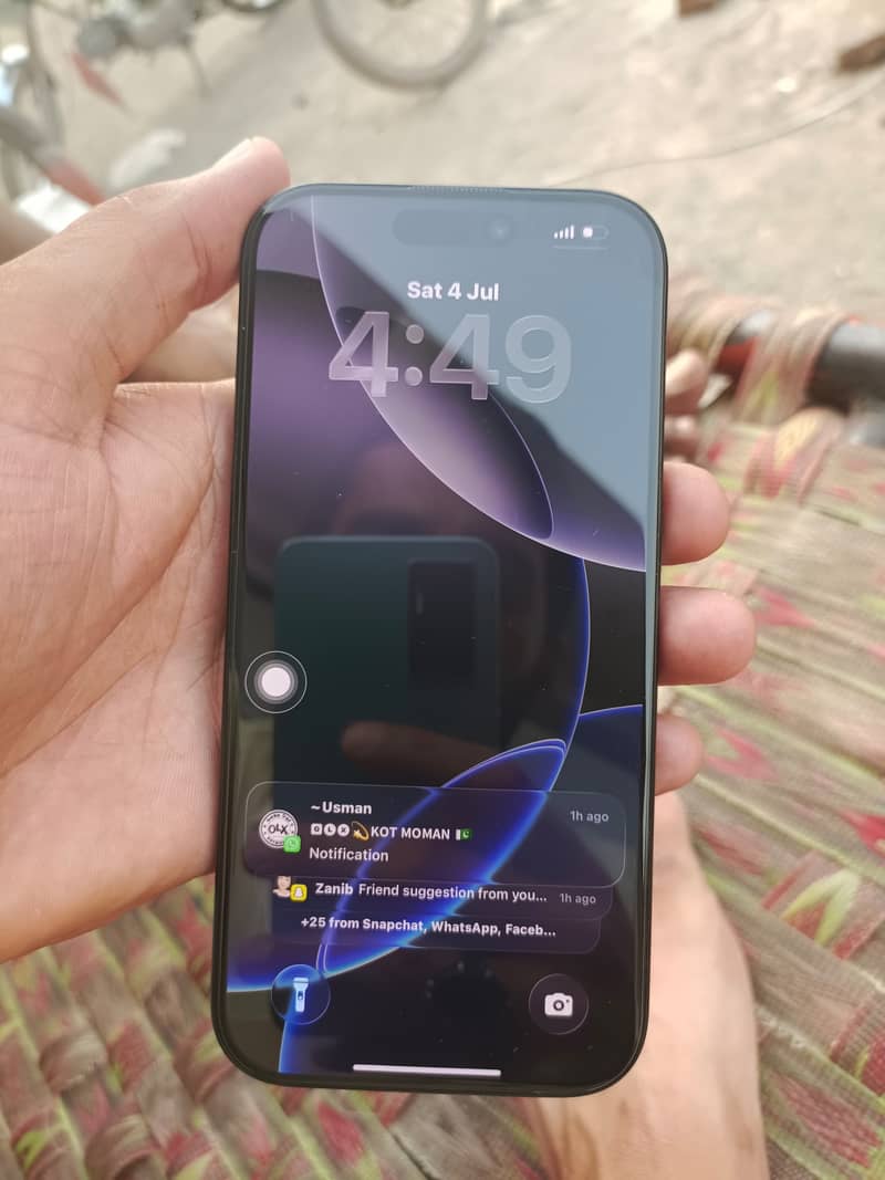 Iphone 16 pro 3