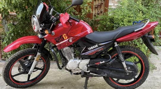 yhama ybr 125G 10/10 condition all okay color red