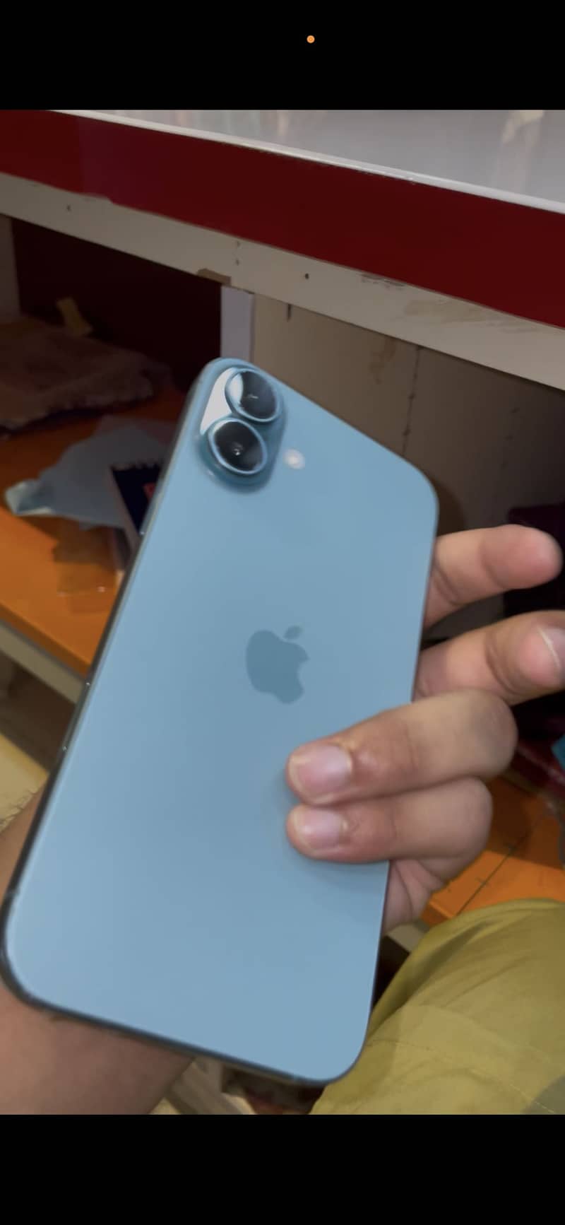 Apple iPhone 16 Plus 1