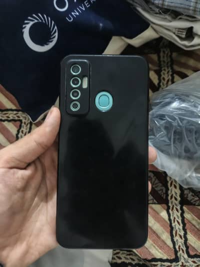 Tecno Camon 17