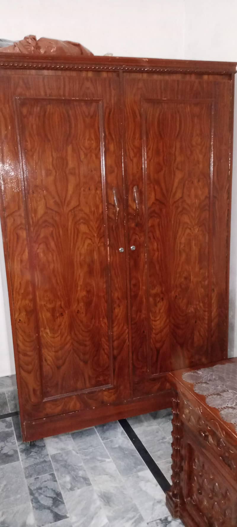 wardrobes 0