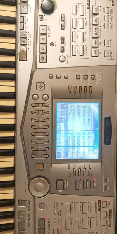 Yamaha psr 2100