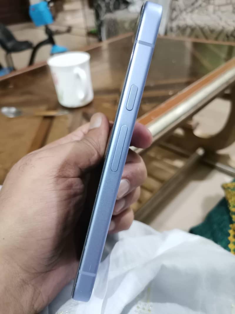 Google Pixel 9a 5