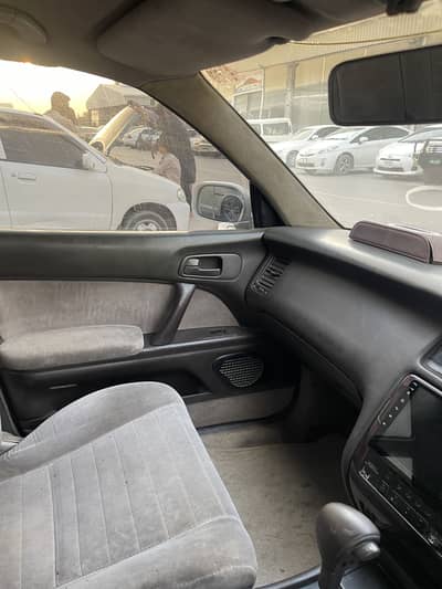 Toyota Crown 1986