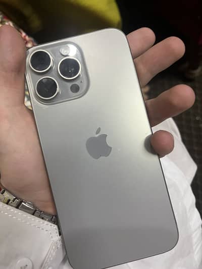 Apple iPhone 15 Pro Max