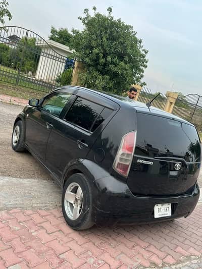 Toyota Passo 2005