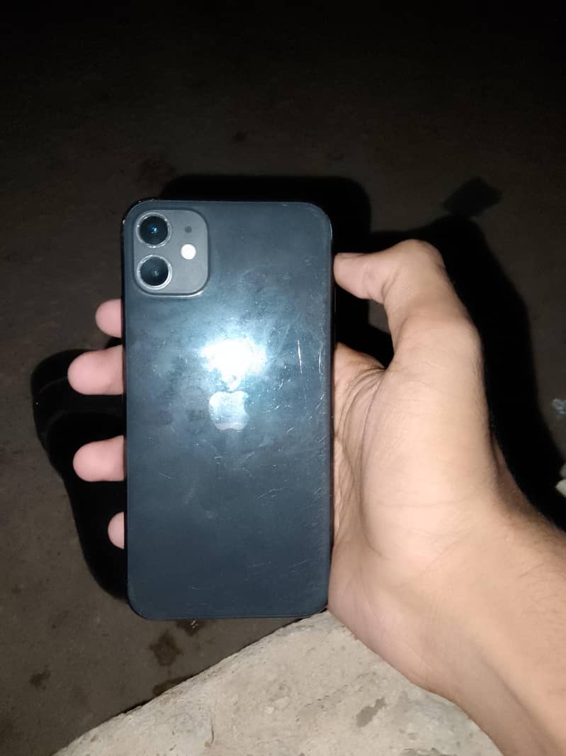 Apple iPhone 11 0