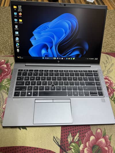 HP Zbook Firefly 14 inch G8 Mobile Workstation PC