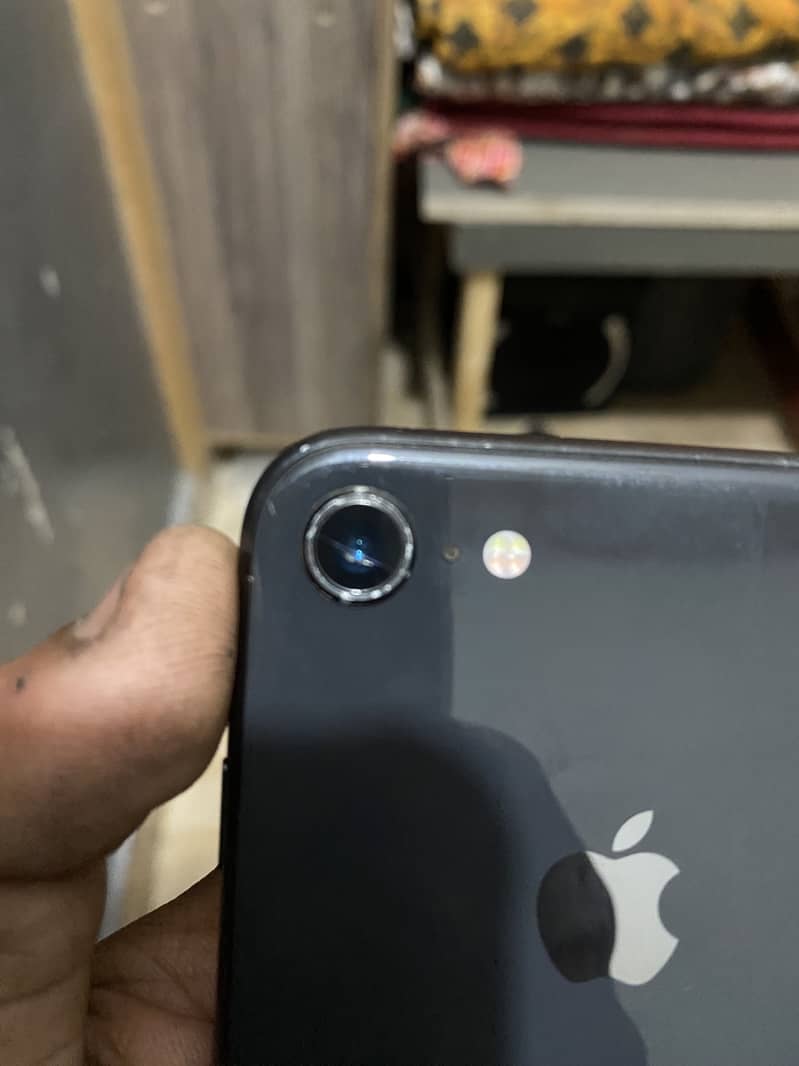 Apple iPhone 8 6