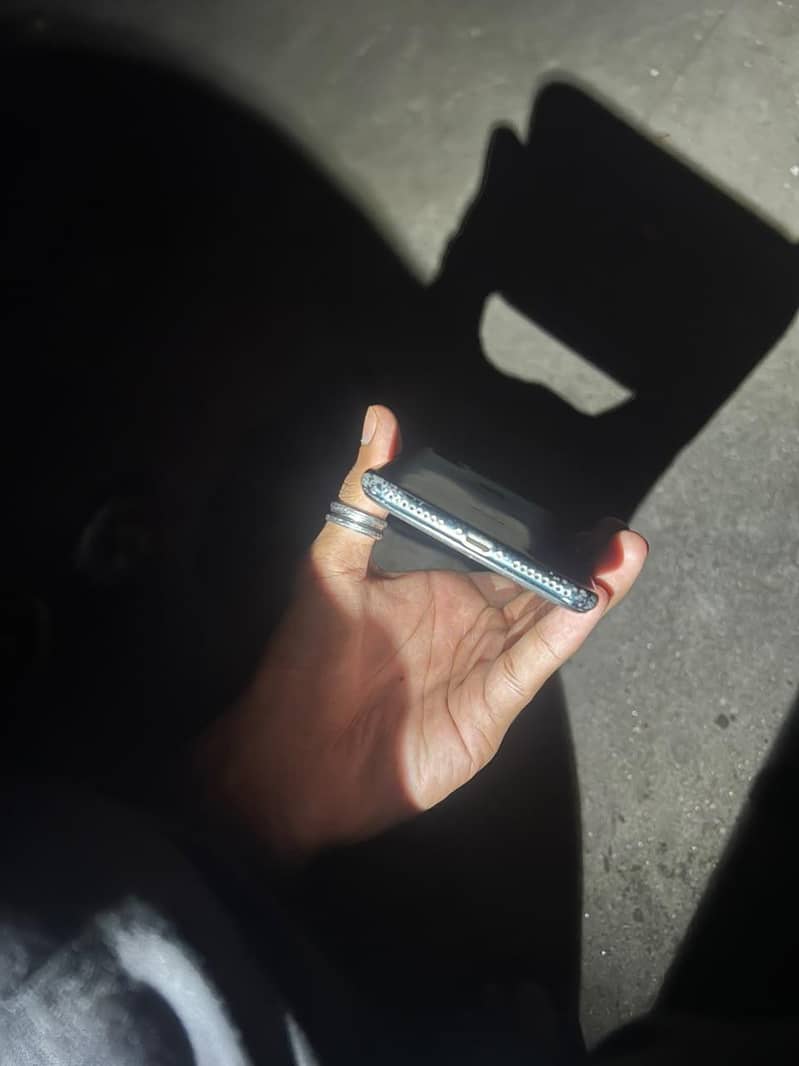Apple iPhone 7 Plus 2