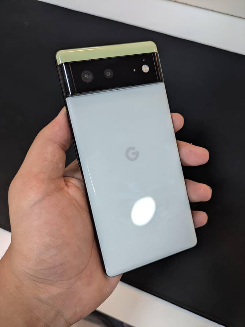 Google Pixel 6 4