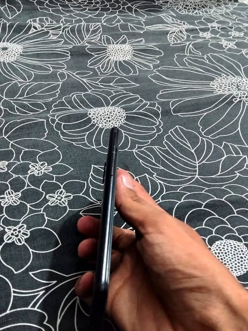 One Plus 6T 3
