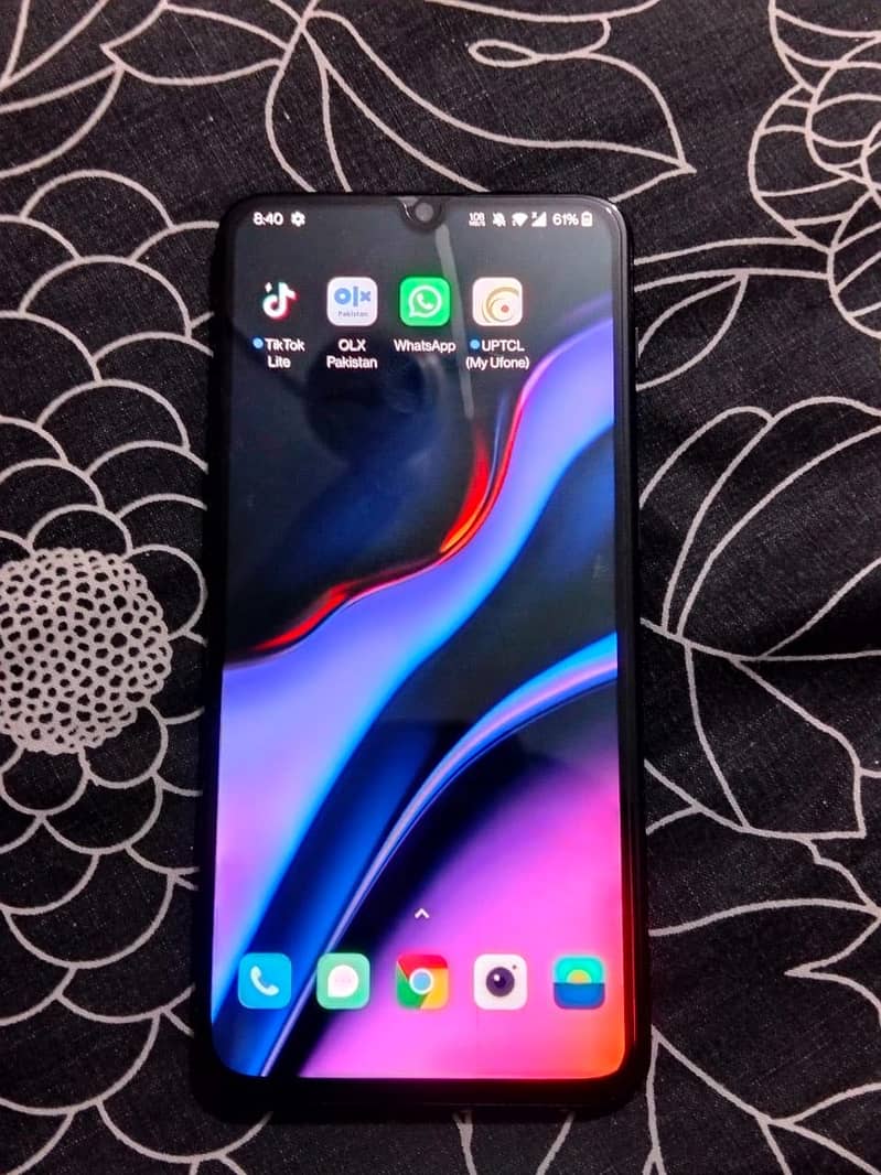 One Plus 6T 5