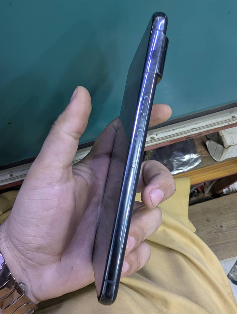 Google Pixel 8 Pro 2
