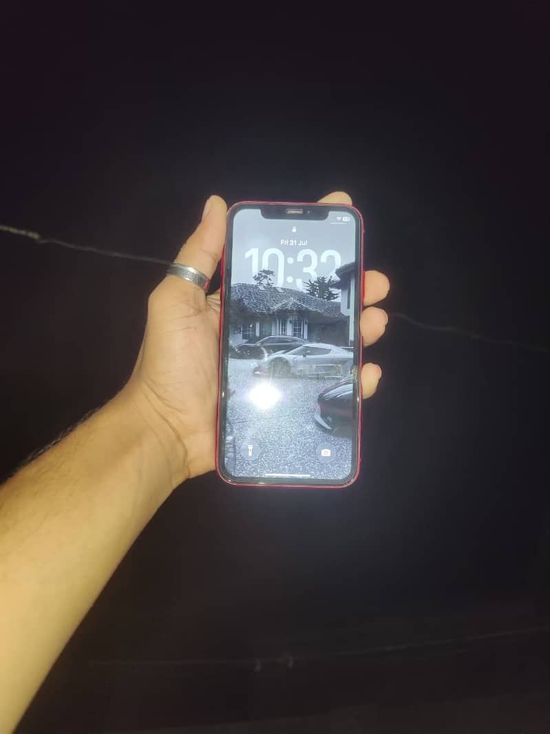 Apple iPhone 11 0