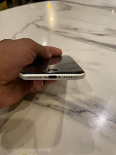 iphone SE 2020 64 gb factory unlock