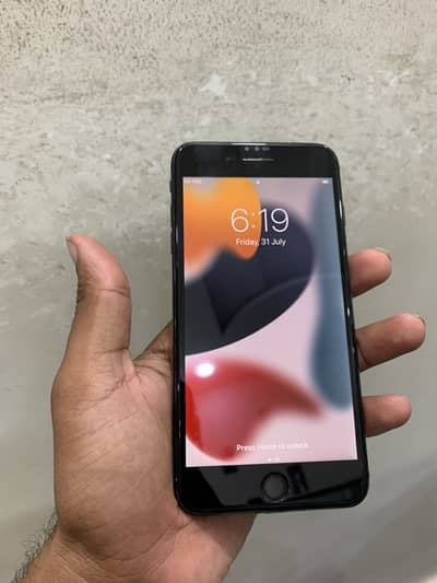 03195212208 Iphone 7Plus 128 GB sim working All ok r finger ok