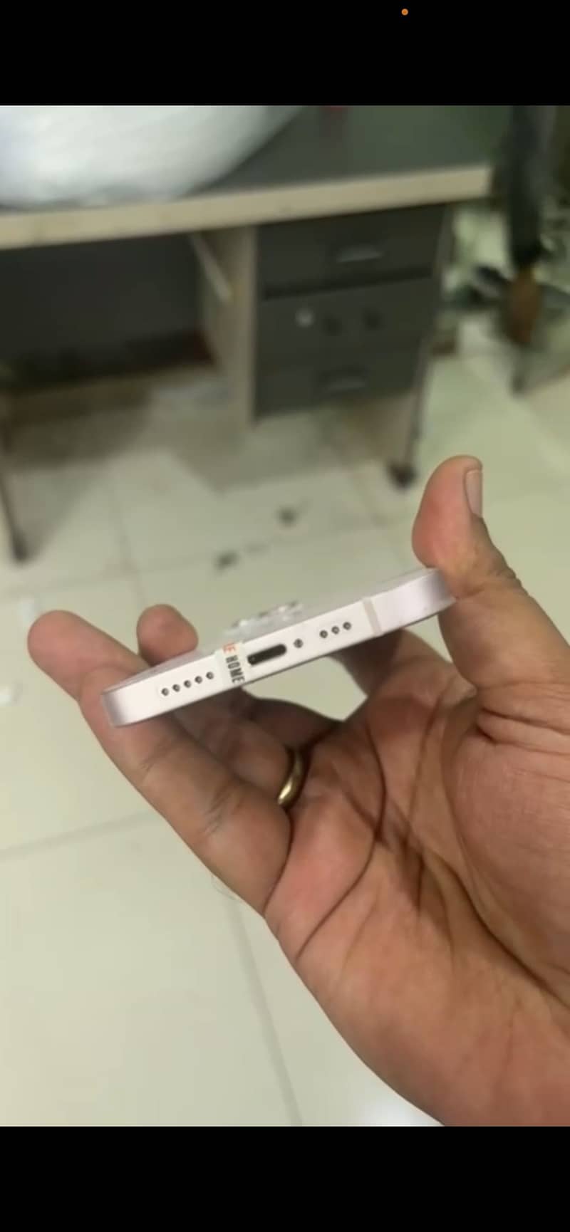 Apple iPhone 13 4