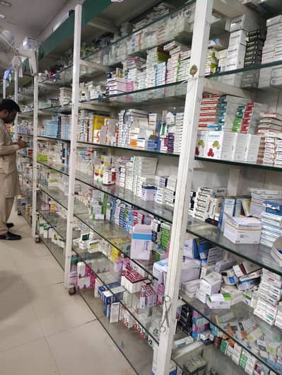 need trained pharmacy workors